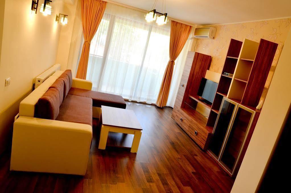 Arlequin Apartments Mamaia Εξωτερικό φωτογραφία